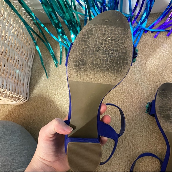 Gorgeous sequin floral heels - Picture 6 of 6